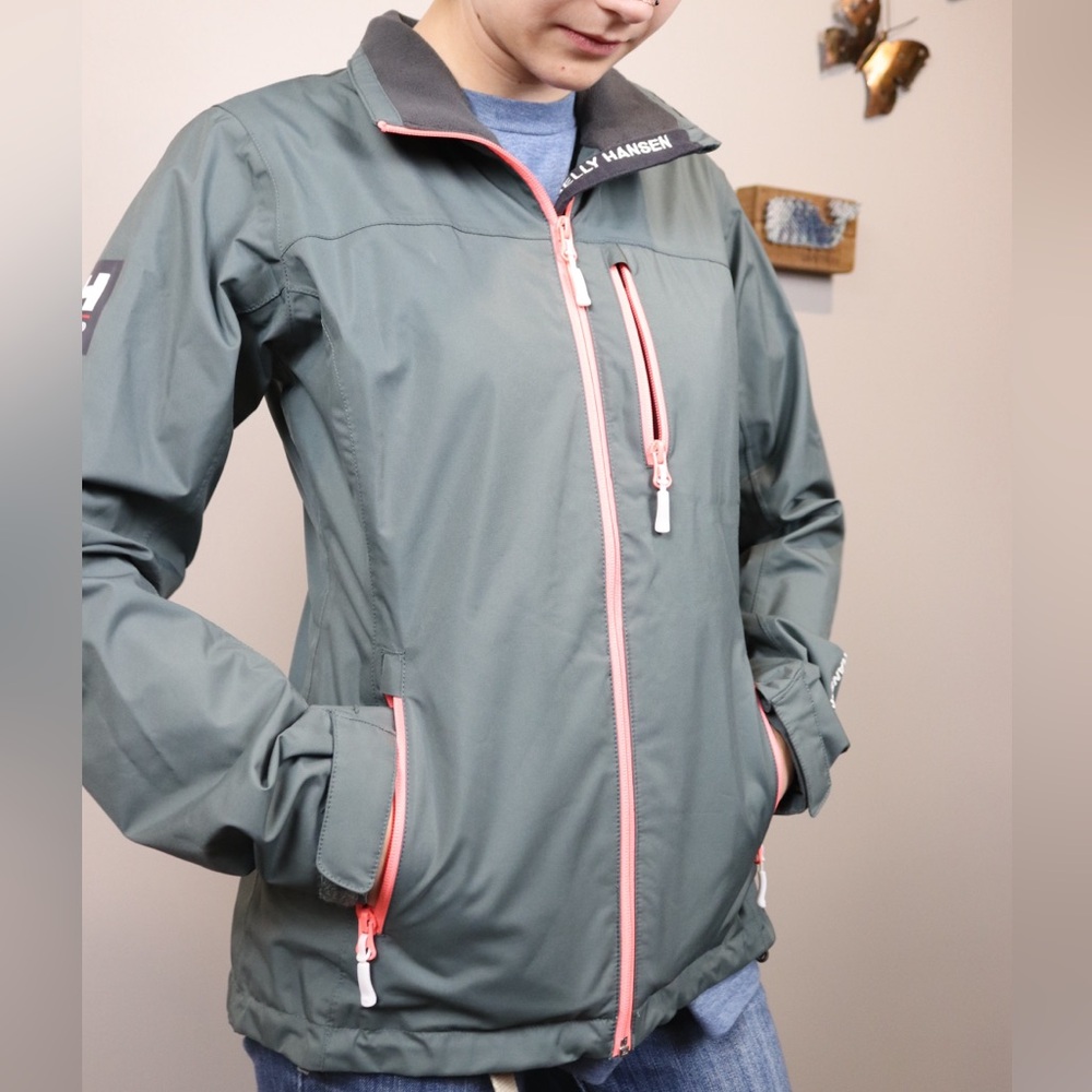 Helly Hansen softshell jacket small waterproof breathable zip‎ pockets
